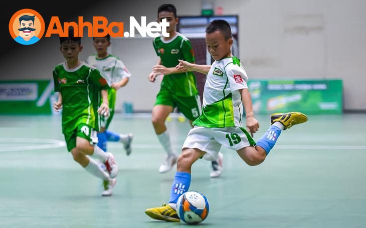 Những đội bóng tham dự giải